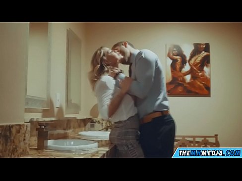 ❤️ Quando una bionda formosa ti seduce in un bagno pubblico ❤️ Pornoal it.kassavrn.ru ☑